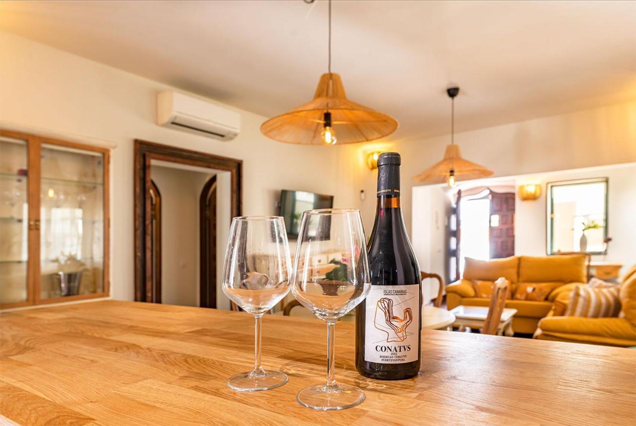 Villa Corralejo Bay Beachfront Corralejo By Holidays Home 外观 照片