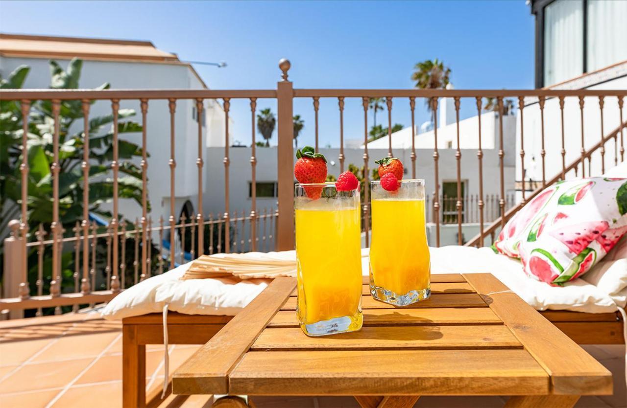 Villa Corralejo Bay Beachfront Corralejo By Holidays Home 外观 照片