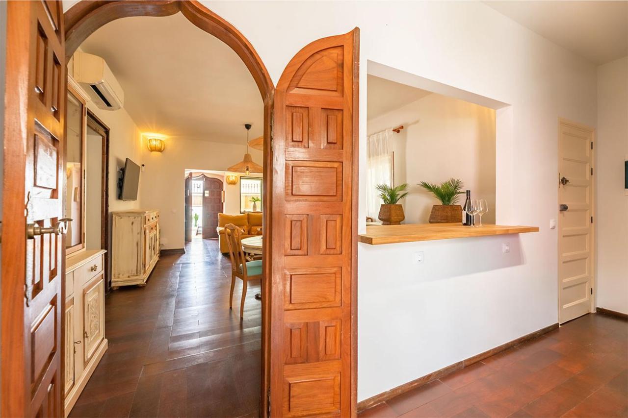 Villa Corralejo Bay Beachfront Corralejo By Holidays Home 外观 照片