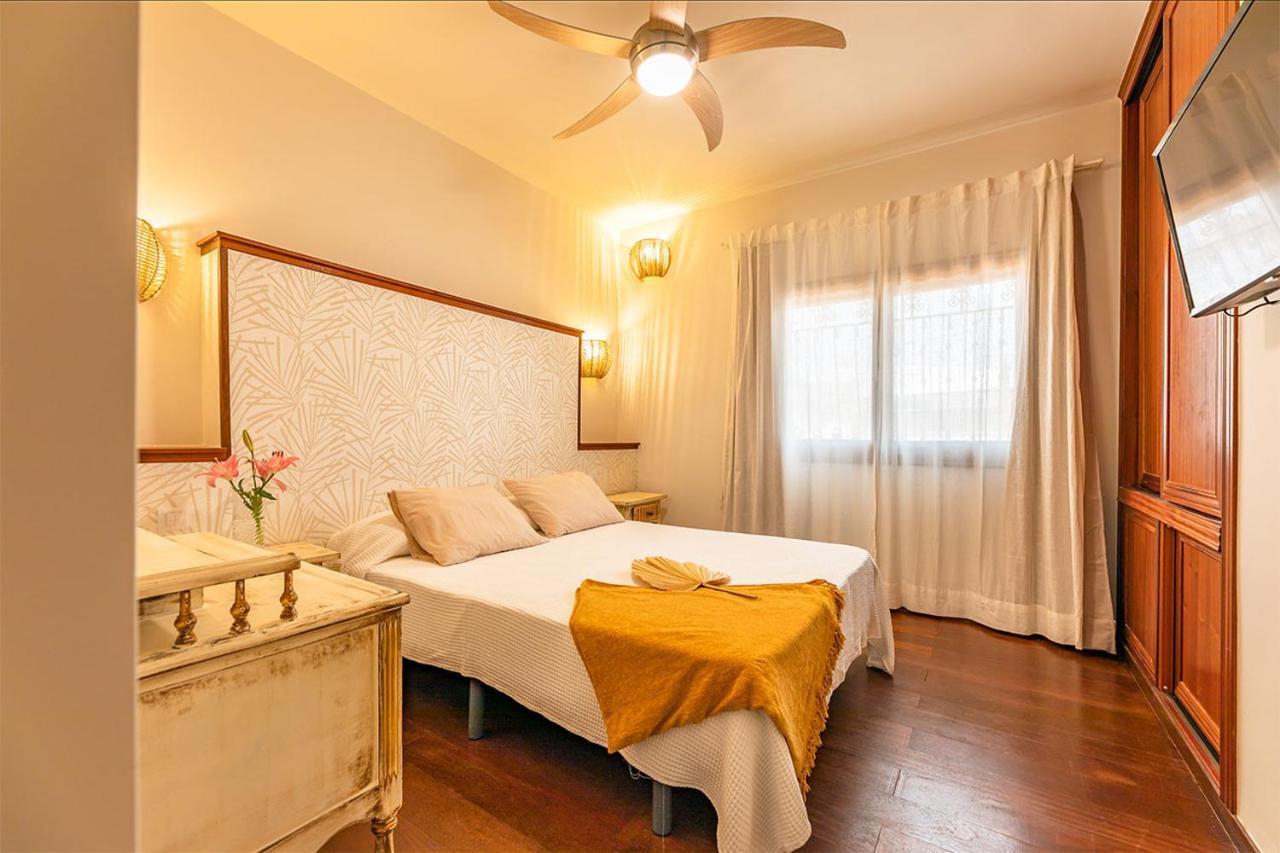 Villa Corralejo Bay Beachfront Corralejo By Holidays Home 外观 照片